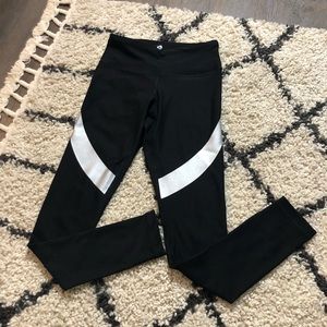 Black & silver stripe yoga pants